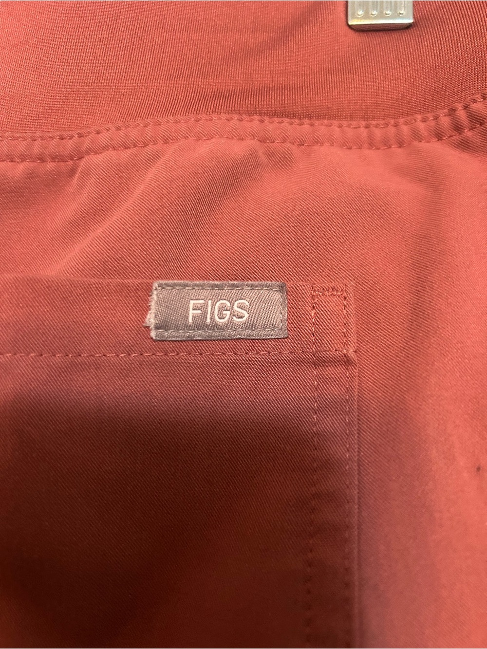 Figs Women's Scrub Pants in mauve - Picture 4 of 7